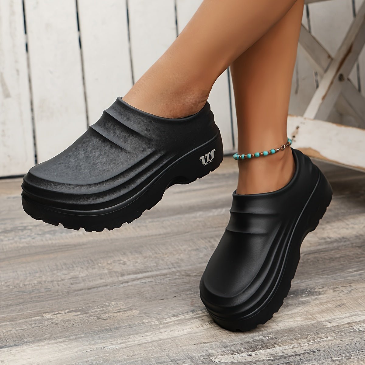 Valencia | Orthopedic Waterproof Clogs With Shock Absorption