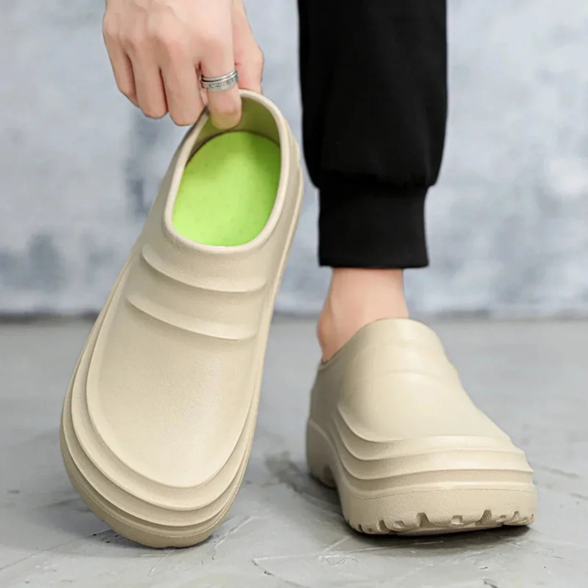 Valencia | Orthopedic Waterproof Clogs With Shock Absorption