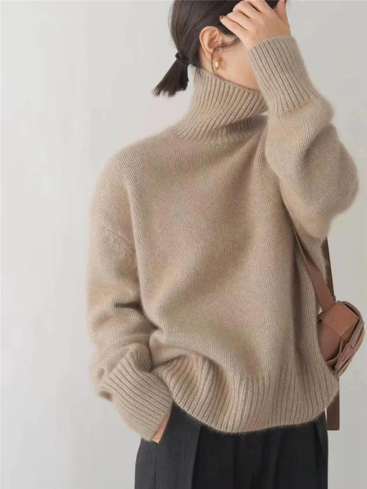 Ulyana | Women’s Cashmere Turtleneck Sweater