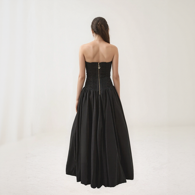 Anita | Flared Long Dress – Straight Neckline and Voluminous Hem
