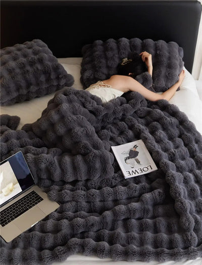 WarmWol | Premium Wool Blanket for Unmatched Comfort and Warmth